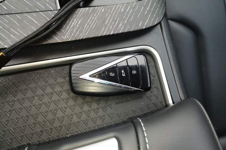 Used Venucia V DD-i 2023 60km iD Version Vehicle Key