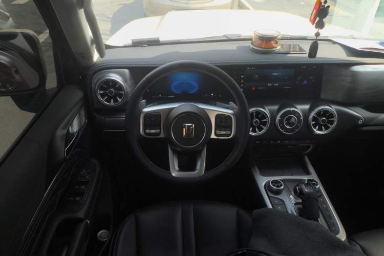 Used Tank 300 2023 City Edition 2.0T—Stylish as Ever
