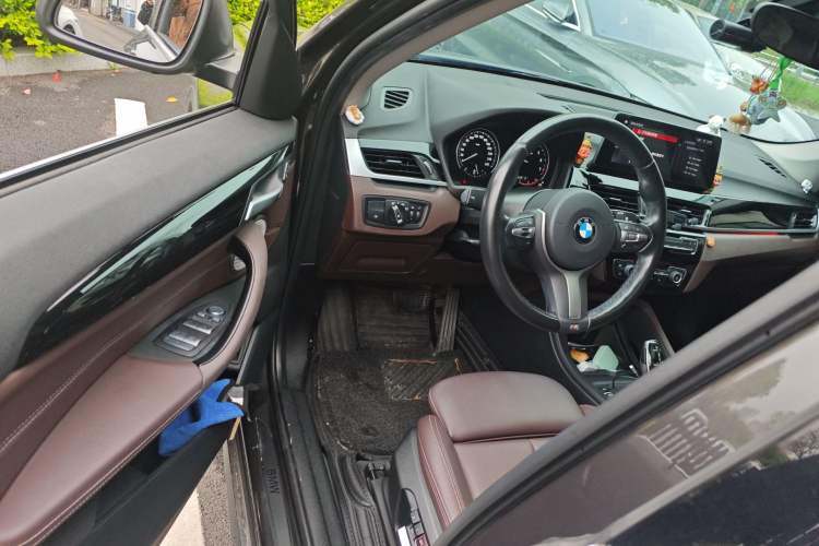 Used BMW X1 2022 sDrive25Li Leading Model Driver Seat