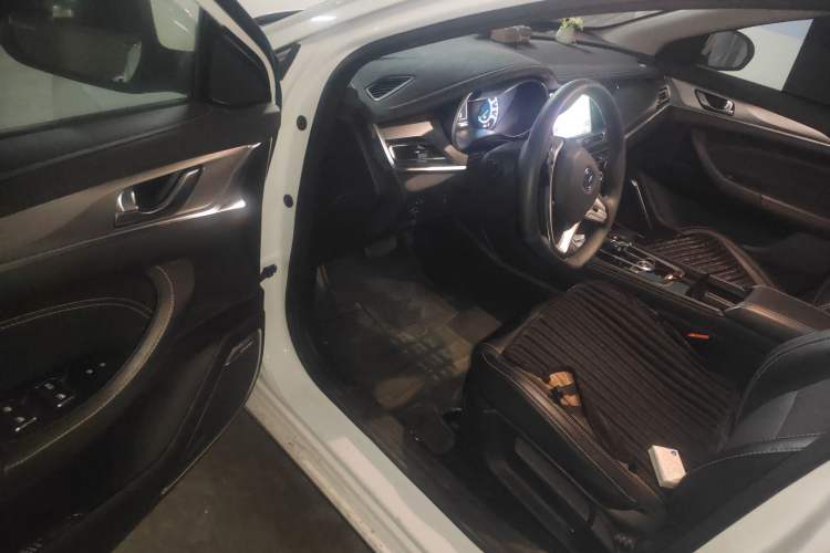 Used CHANGAN Eado New Energy 2019 EV460 Shared Version
