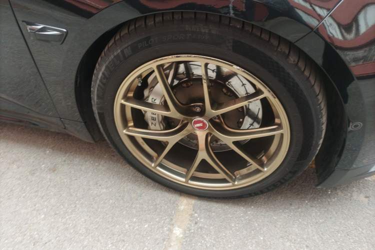 Used Zeekr 001 2025 ME Version 100 kWh All-Wheel Drive Right Front Wheel Hub