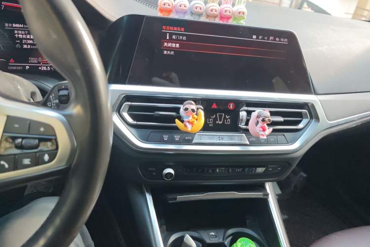 Used BMW 3 Series 2022 325i M Sport Package Audio And AC Panel