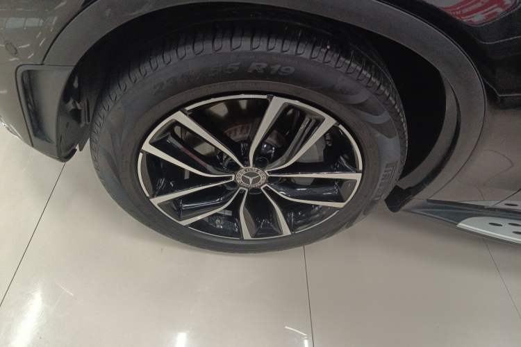 Used Mercedes-Benz GLC 2020 Facelift GLC 300 L 4MATIC Dynamic Edition
