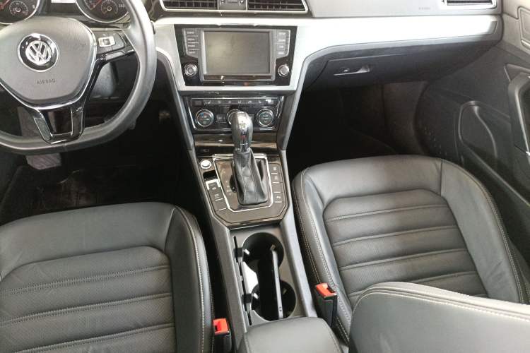 Used Volkswagen Lamando 2017 280TSI DSG Luxury Edition
