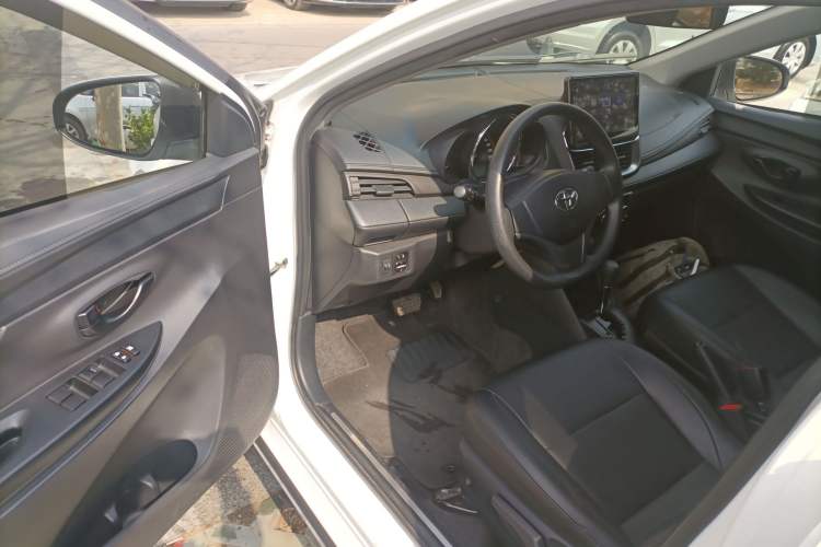 Used Toyota YARiS L Zhi Xuan 2021 X-Trail 1.5L CVT Leading Edition
