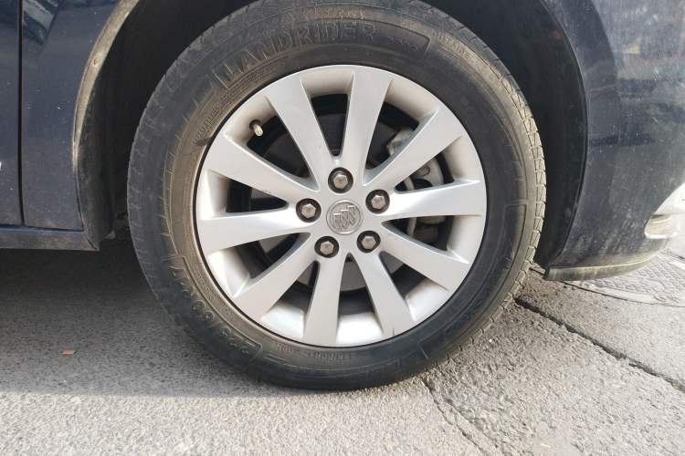 Used Buick GL8 2014 2.4L LT Luxury Business Executive Edition
