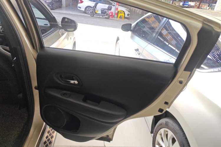 Used Honda XR-V 2017 1.8L EXi CVT Comfort Version
