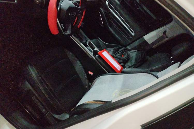 Used Geely Auto Emgrand 2023 4th Generation Champion Edition 1.5L CVT Prestige Model
