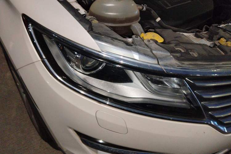 Used Lincoln MKC 2017 2.0T Two-Wheel Drive Deluxe Edition