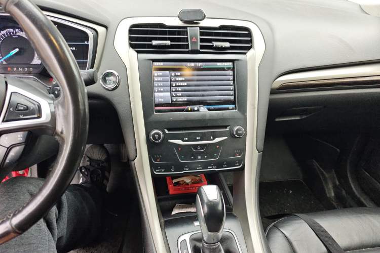 Used Ford Mondeo 2013 2.0L GTDi 200 Luxury Model