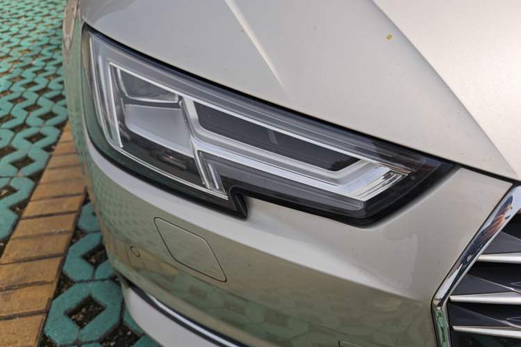 Used Audi A4L 2017 Plus 40 TFSI Fashion Model
