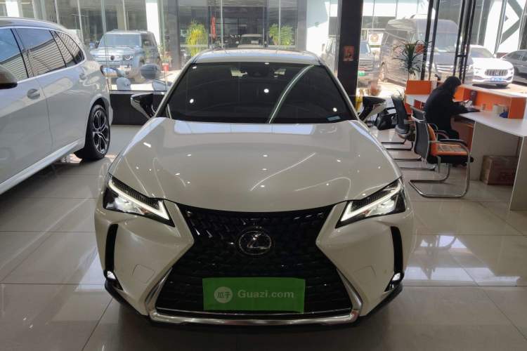 Used Lexus UX 2020 260h Explore & Adventure Edition
