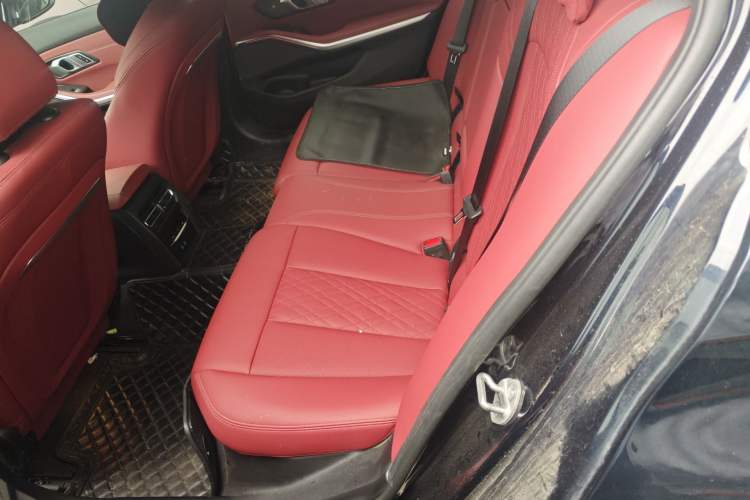 Used BMW 3 Series 2024 330Li M Sport Night Edition Package Left Rear Seat