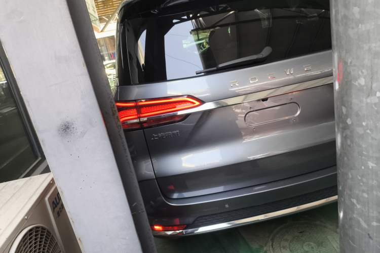 Used Roewe iMAX8 2022 400TGI Prestige Edition Rear Left 45 Deg