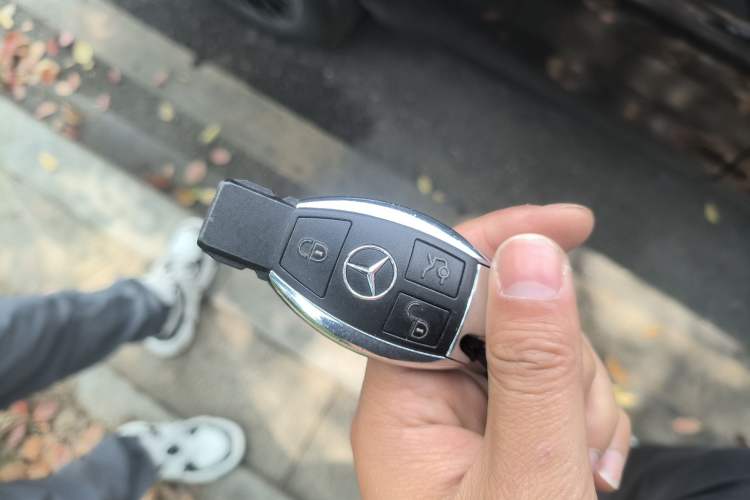 Used Mercedes-Benz GLC 2017 GLC 260 4MATIC Dynamic Edition Vehicle Key