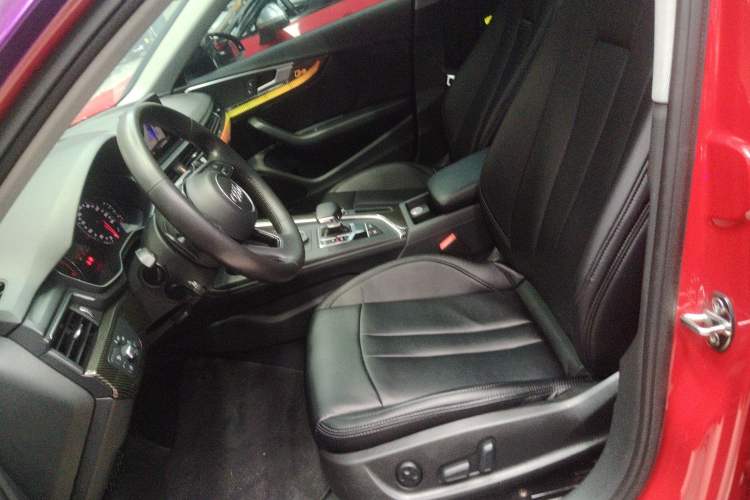 Used Audi A4L 2019 40 TFSI Ambition Version China V