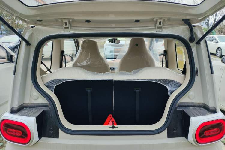 Used Wuling Hongguang MINIEV 2024 3rd Generation 215km Youth Edition Trunk