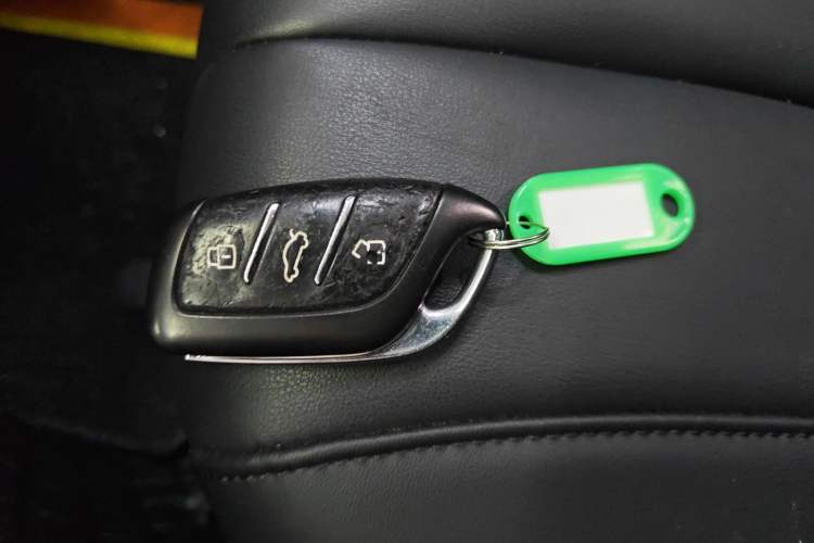 Used Roewe RX5 MAX 2019 300TGI Automatic 4G Connect Luxury Edition Interior 1