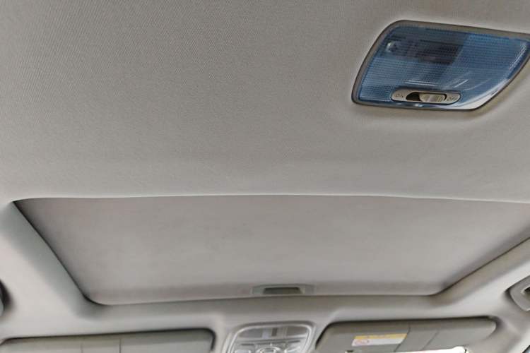 Used Haval H6 2015 Sport Edition 1.5T Automatic Two-Wheel Drive Luxury Model Headliner