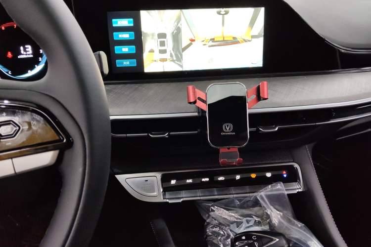 Used Changan Eado 2023 Changan Edition PLUS Blue Whale NE 1.4T GDI DCT Prestige Version
