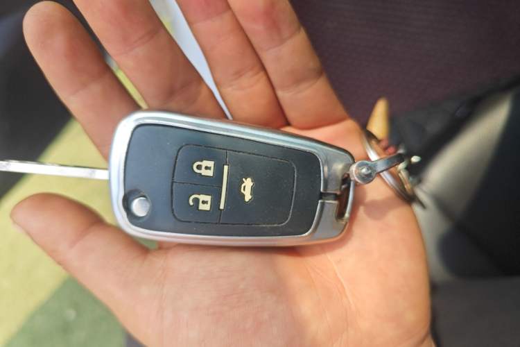 Used Chevrolet Monza 2020 Light Hybrid Redline 320T Dual-Clutch Joyful Edition