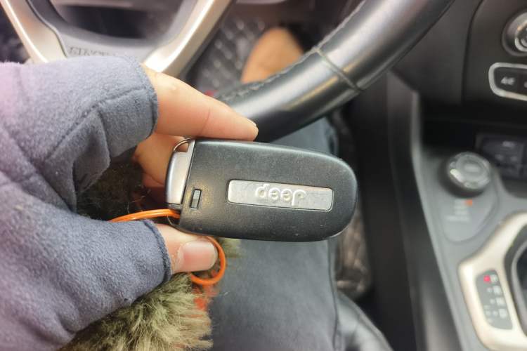 Used Jeep Cherokee 2016 2.4L Professional Smart Version