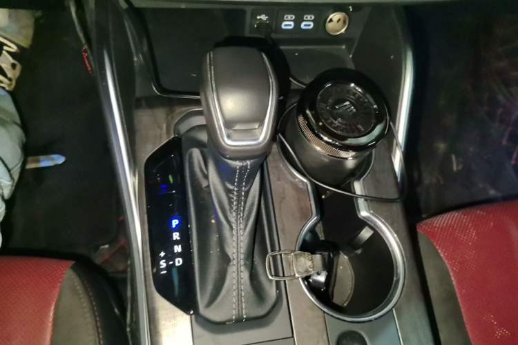 Used Toyota Crown Kluger 2024 2.5L HEV Four-Wheel Drive Flagship Edition Gear Lever