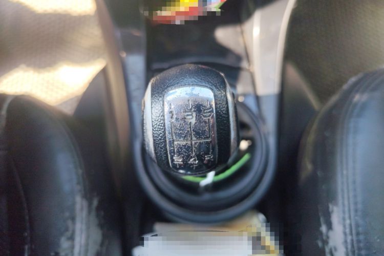 Used Citroen C-Quatre 2013 1.6L Manual Prestige CNG Model Gear Lever