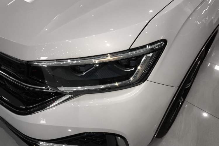 Used Volkswagen Tayron X 2023 Revised 380TSI Four-Wheel Drive Flagship Smart Edition Left Front Headlight