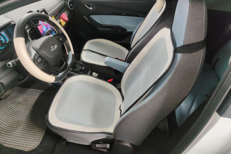 Used Chery QQ Little Ant 2022 Sweet Pink Edition Low-Sugar Version Lithium Iron Phosphate 29.2 kWh 30 kW 301 km Left Front Seat