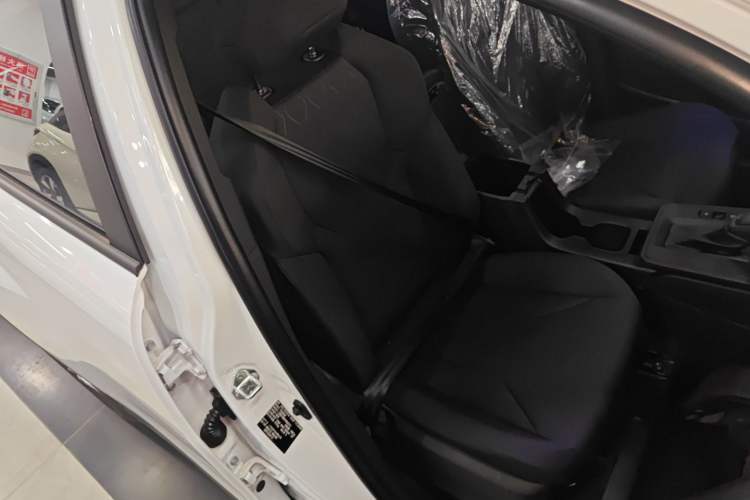 Used Toyota Corolla Cross 2026 Model 2.0L Pioneer Edition
