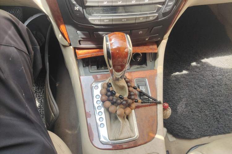 Used Roewe 750 2007 2.5L Regal AT