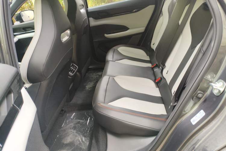 Used CHANGAN UNI-V iDD 2024 Blue Whale Smart Electric iDD 136km ZhiKu Model Left Rear Seat