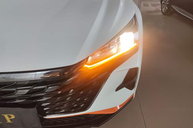 Used Dongfeng Aeolus Yixuan 2023 Mach Edition 1.5L Automatic Chasing Wind Version