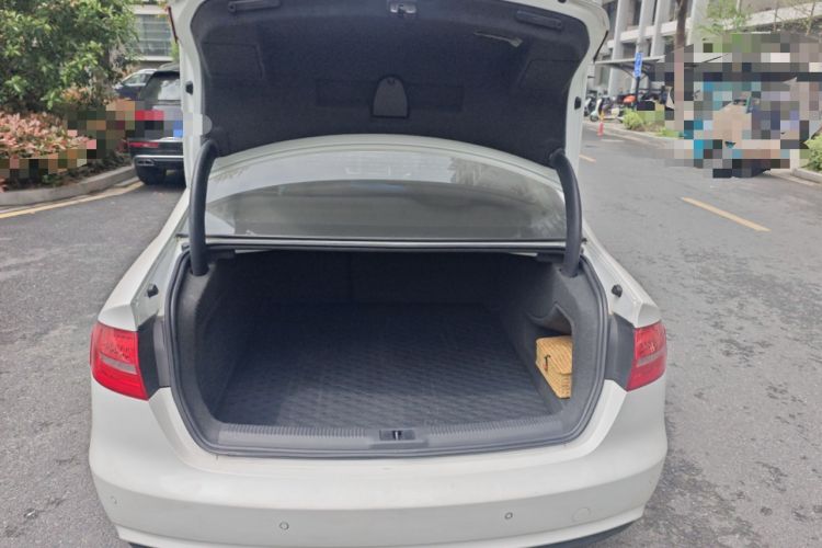 Used Audi A4L 2013 35 TFSI Automatic Standard Model Trunk