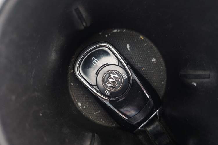 Used Buick Envision 2018 20T Two-Wheel-Drive Elite Model