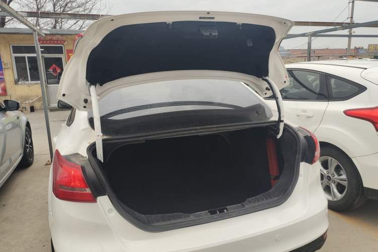 Used Ford Focus 2015 Sedan 1.6L Automatic Trend Model