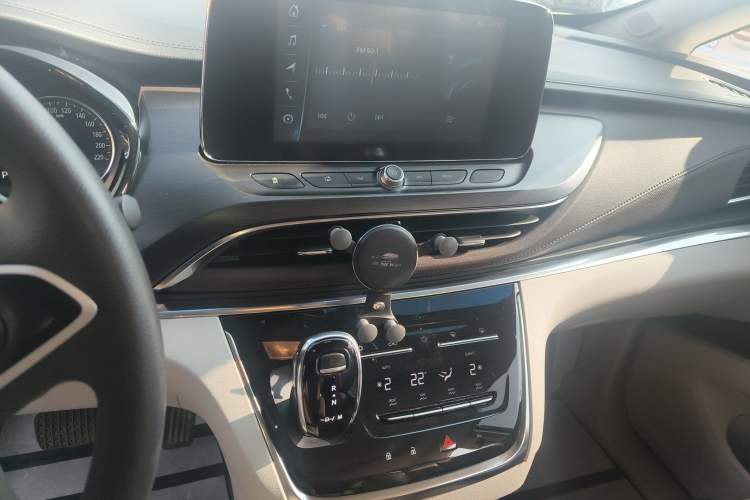 Used Buick GL8 2021 Land Cruiser Executive Class 652T Comfort Model