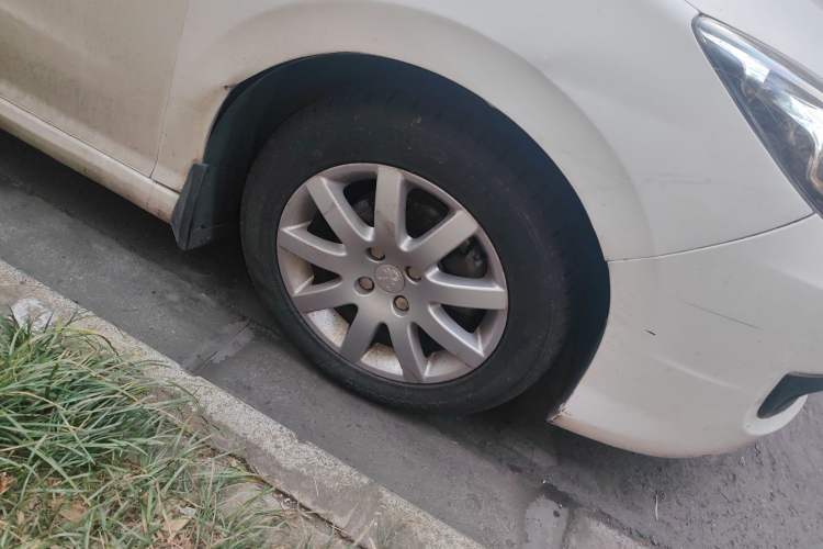 Used Peugeot 308 2012 1.6L Manual Fashion Edition