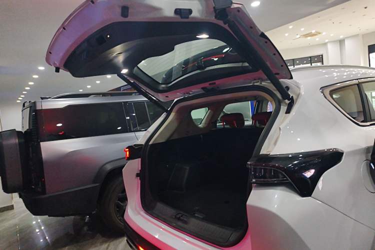 Used JETOUR X70 PLUS 2025 1.5T ZhiZhen Pailong Edition 5-Seater