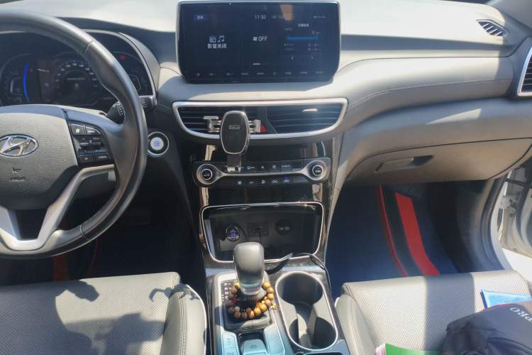 Used Hyundai Tucson 2020 280TGDi Two-Wheel-Drive GLS Fashion Edition China VI Standard
