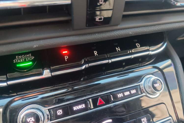 Used Lincoln Corsair 2020 2.0T Two-Wheel Drive Luxury Edition