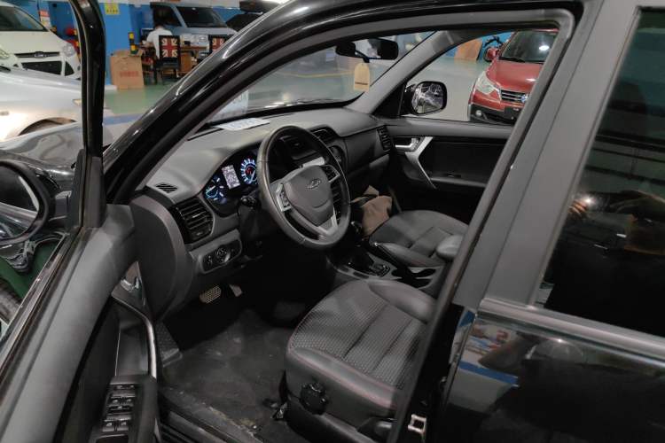 Used Chery Tiggo 3 2016 1.6L CVT ZhiShang Edition
