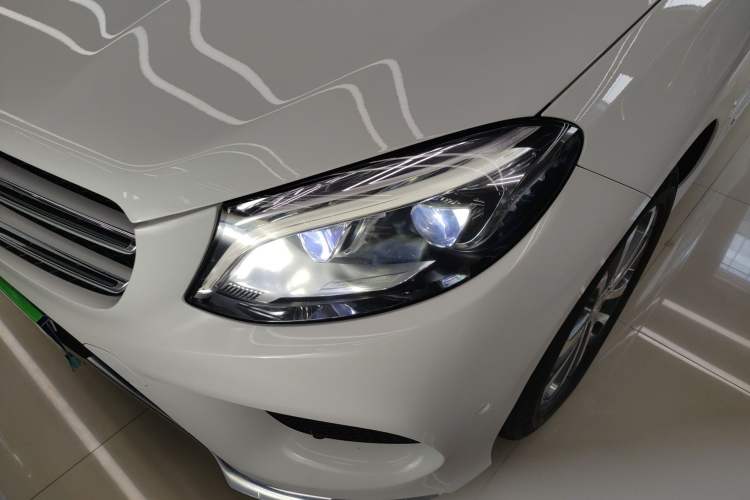 Used Mercedes-Benz GLE 2017 GLE 320 4MATIC Dynamic Model Left Front Headlight