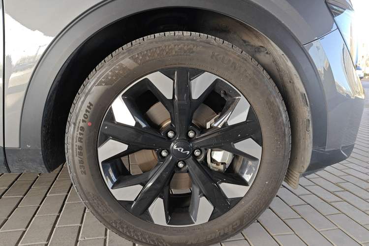 Used Kia Sportage (Chinese Domestic Model) 2023 2.0T Two-Wheel-Drive Prestige Edition
