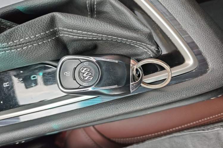 Used Buick GL6 2019 18T 6-Seater Connected Luxury Version China VI Standard Vehicle Key