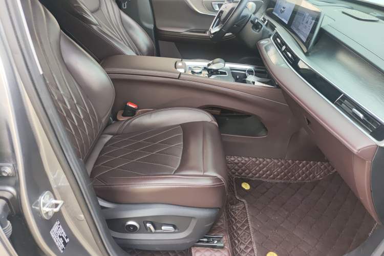 Used Chery Tiggo 8 PRO 2024 Champion Edition 390T Two-Wheel Drive Peak Version 7 Seats
