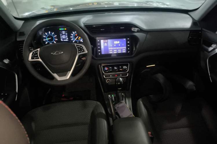 Used Chery Tiggo 3 2016 1.6L CVT ZhiShang Edition Center Console