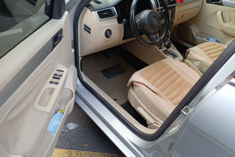 Used Volkswagen Bora 2012 1.6L Automatic Fashion Value Edition