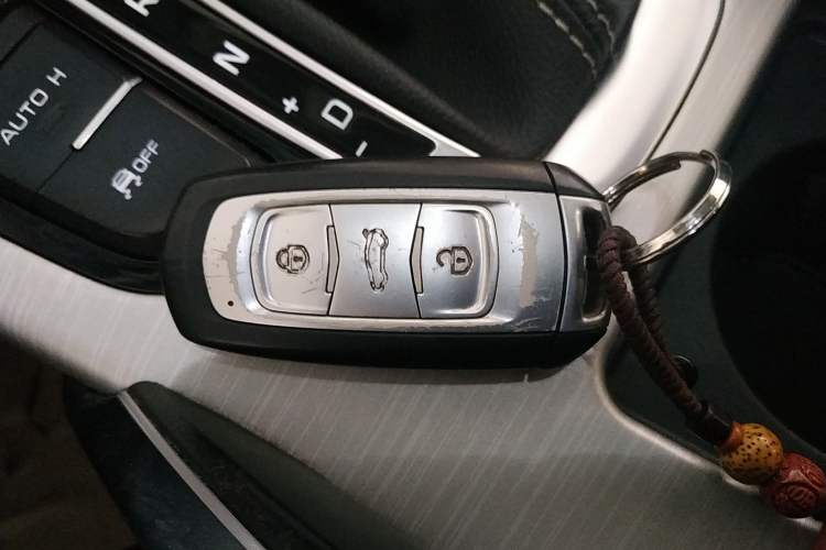 Used Geely Auto Emgrand X7 Sport 2018 1.8TD Automatic Two-Wheel Drive Smart Connect 4G Internet Edition